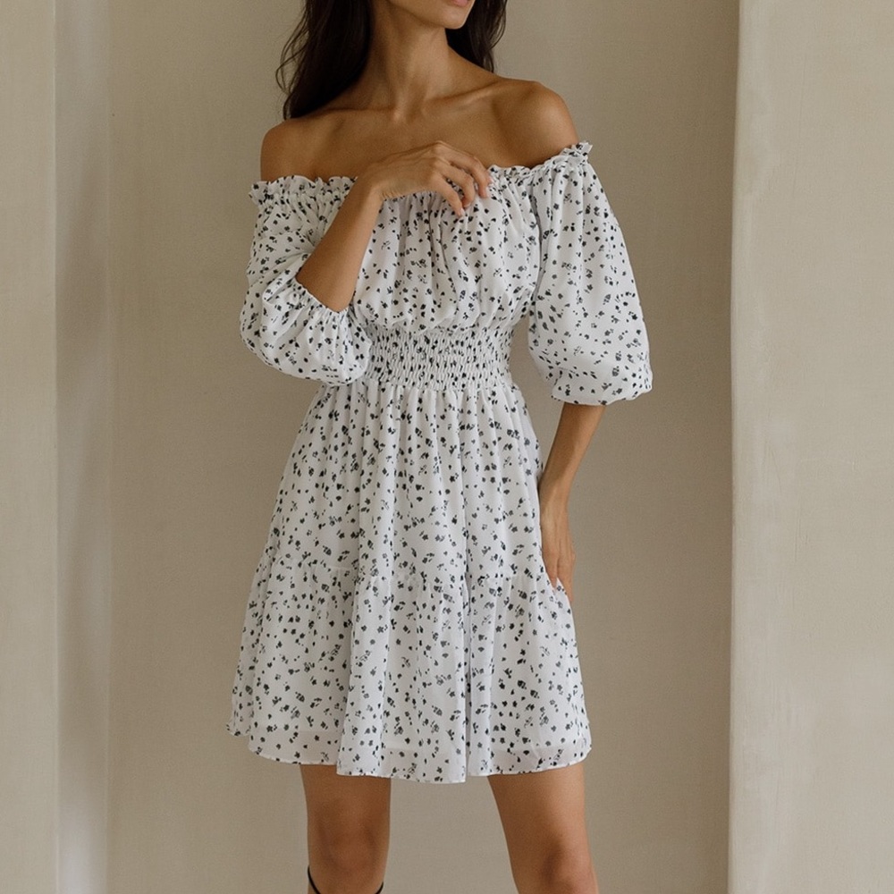 Lichi Mini dress